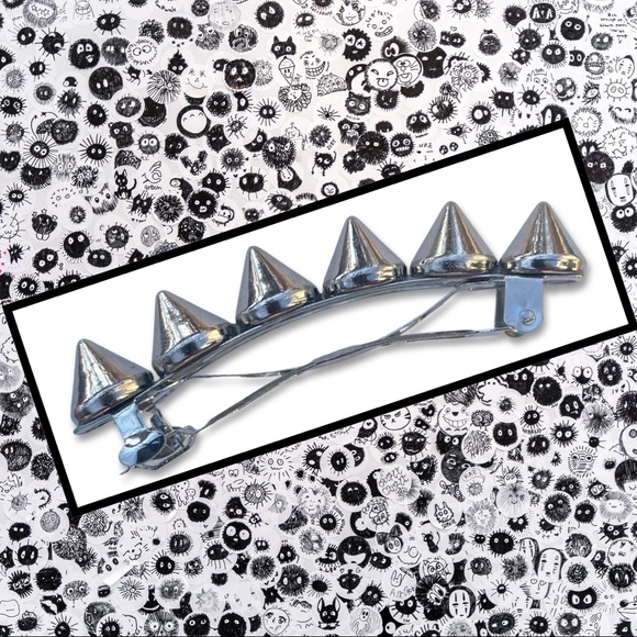 Silver Spike Hair Clip - Picture 1 of 5